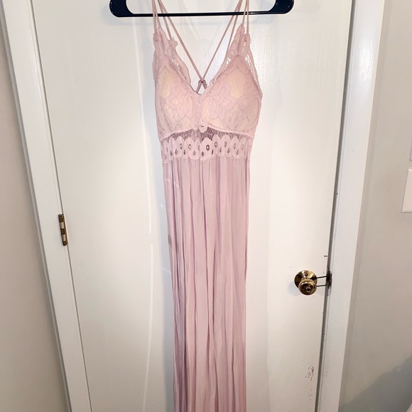 Pink Lily - Blush Lace Maxi - 2X Large, Worn Once - Picture 1 of 5